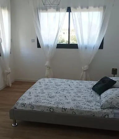 Spacieuse Avec Piscine, Secteur Tres Calme فيلة *