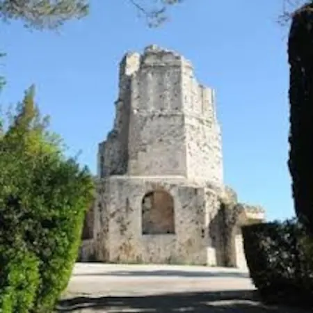 Spacieuse Avec Piscine, Secteur Tres Calme * Nimes