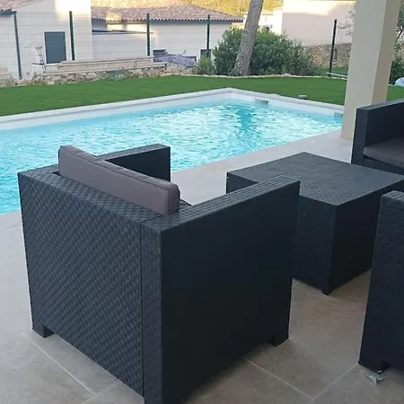 Spacieuse Avec Piscine, Secteur Tres Calme فيلة *