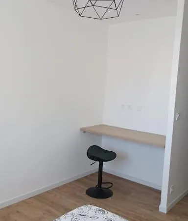 Villa Spacieuse Avec Piscine, Secteur Tres Calme *